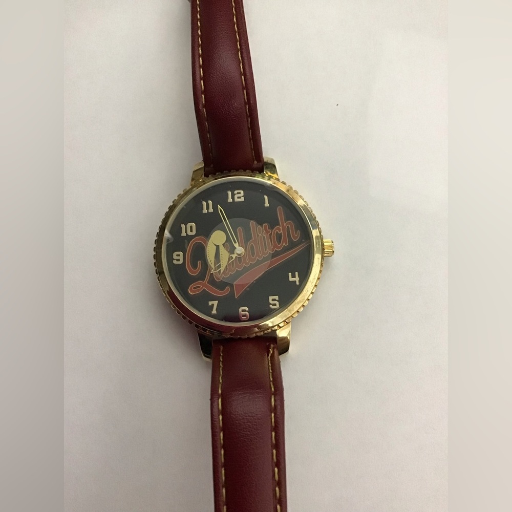 Harry Potter Rare Quidditch Watch. Faux Leather Band New in BOX Limited Edition